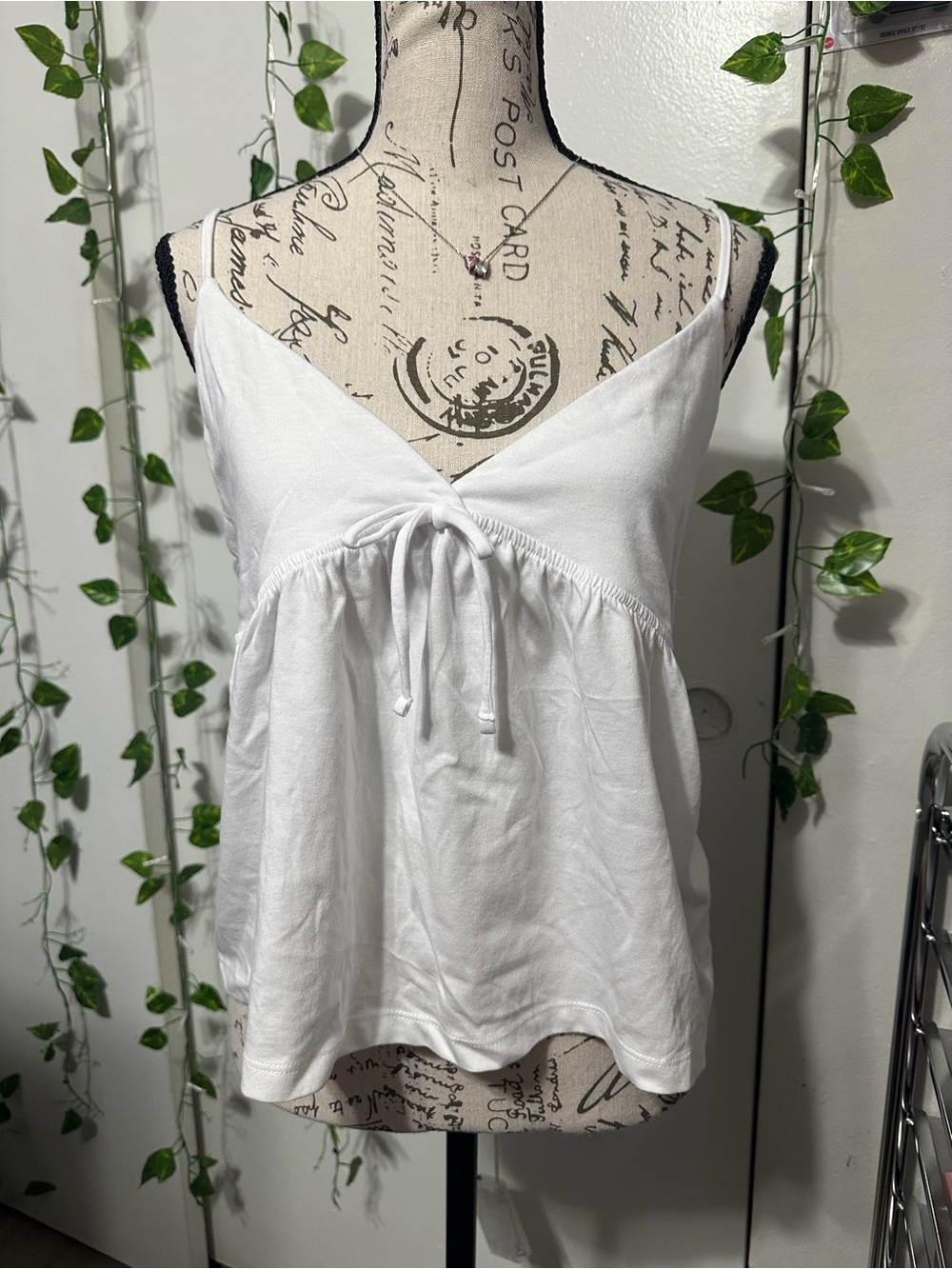 Women’s White Tie-Front Tank Top